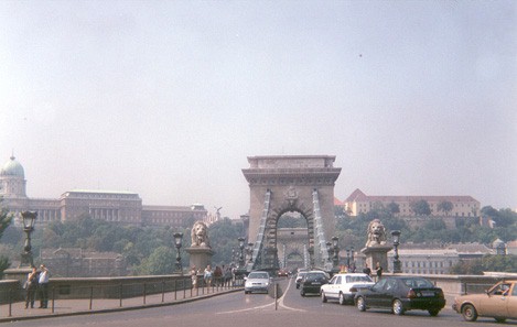 Cepnoji most.Budapesht.jpg (32964 bytes)